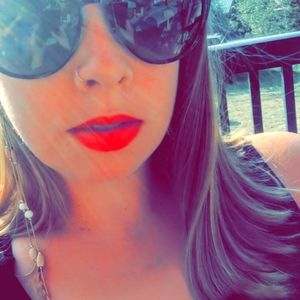 Meet your poster, Taryn